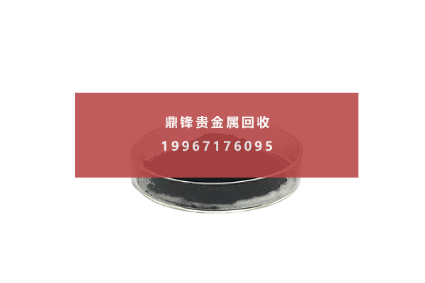 การรีไซเคิลตัวเร่งปฏิกิริยาคาร์บอนแพลเลเดียม.png